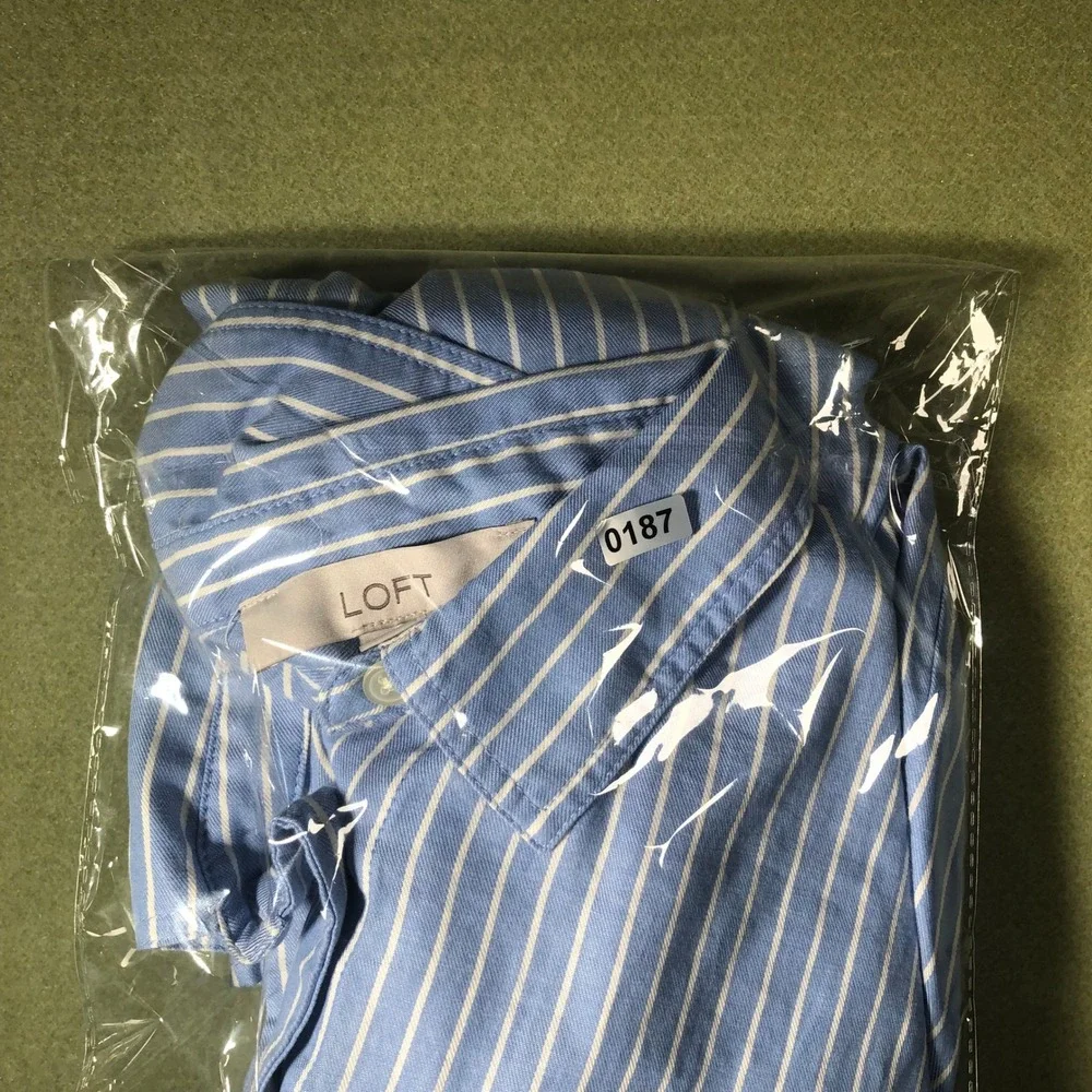 LOFT Striped Button Down Shirt Womens Small Blue White Long Sleeve 600727 - Picture 16 of 16